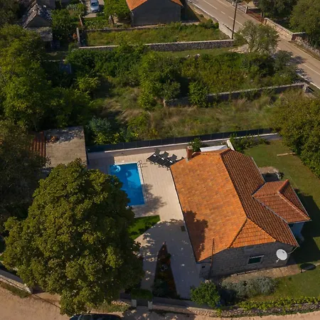 Experience Village Life - Jokini Dvori With Private Pool Casa de Férias Pakovo Selo