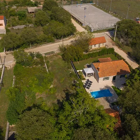 Experience Village Life - Jokini Dvori With Private Pool