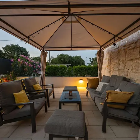 Tatil Evi Experience Village Life - Jokini Dvori With Private Pool Pakovo Selo