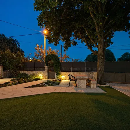 Experience Village Life - Jokini Dvori With Private Pool Pakovo Selo