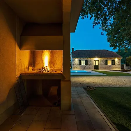 Experience Village Life - Jokini Dvori With Private Pool