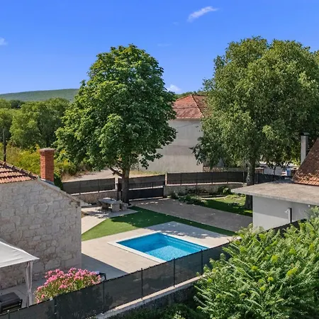 Tatil Evi Experience Village Life - Jokini Dvori With Private Pool *