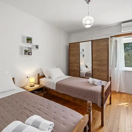 Tatil Evi Experience Village Life - Jokini Dvori With Private Pool Pakovo Selo