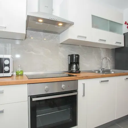 Σπίτι διακοπών Experience Village Life - Jokini Dvori With Private Pool Pakovo Selo