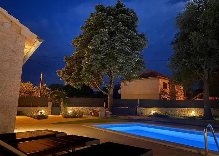 Experience Village Life - Jokini Dvori With Private Pool * Pakovo Selo