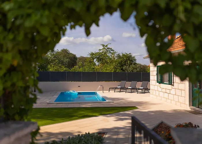 Vikendica Experience Village Life - Jokini Dvori With Private Pool Pakovo Selo