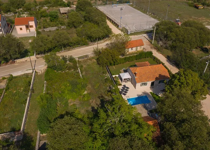 Experience Village Life - Jokini Dvori With Private Pool